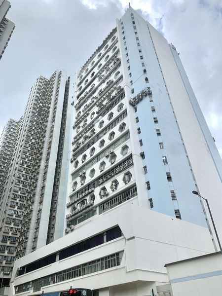 美聯：荃灣荃景圍匯利工業中心低層多室放租 平均呎租約12.5元