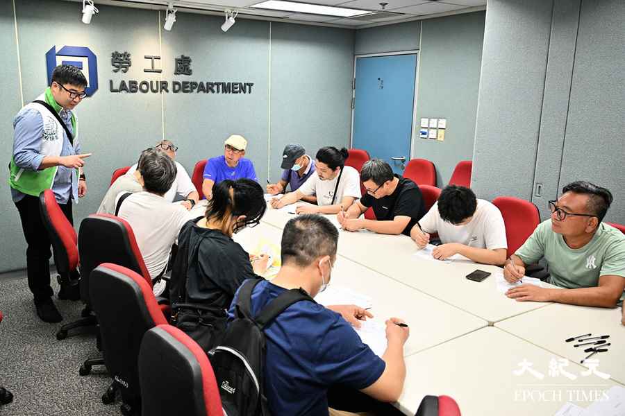 景樂集團員工至勞工處登記 工會籲僱主若無力支付應儘快清盤（更新）