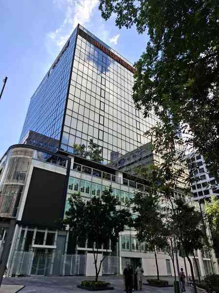 中原：尖東明輝中心頂樓全層矜罕放售 意向價1.18億元