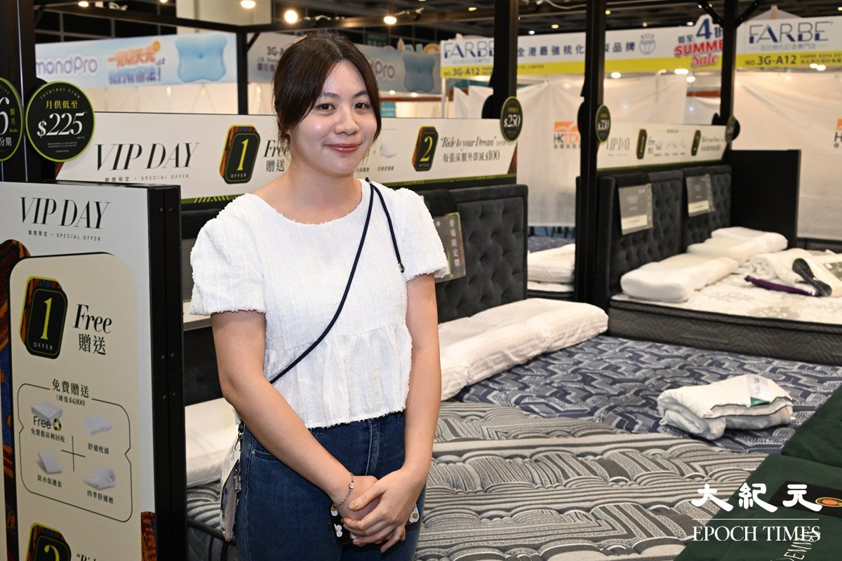 5個展覽吸引約1,890個展商。（吳銳略／大紀元）