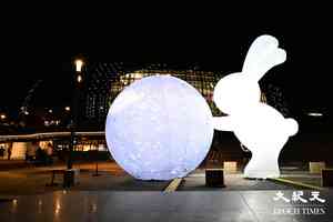 好去處|5米高發光玉兔與夢幻圓月登陸啟德體育園