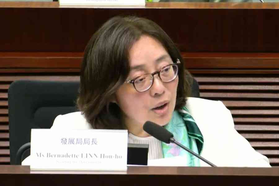 甯漢豪：按最新風浪及天氣數據設計防波堤