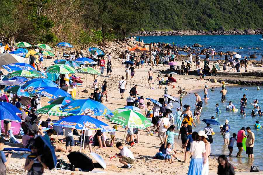 十一逾4千人登西貢橋咀島 綠色和平憂釀生態危機