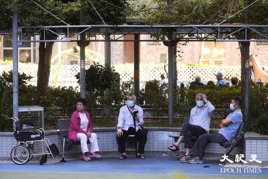 調查：三分一長者受孤獨感困擾