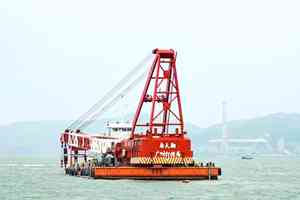 北跑道貨機墮海｜專家：季風等影響打撈