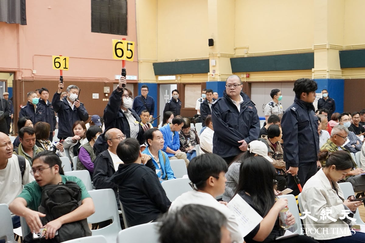 維園年宵市場攤位今(27日)起競投。(余鋼/大紀元)