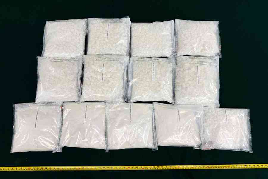 疑管控兩個毒品包裹 49歲物流銷售員被捕