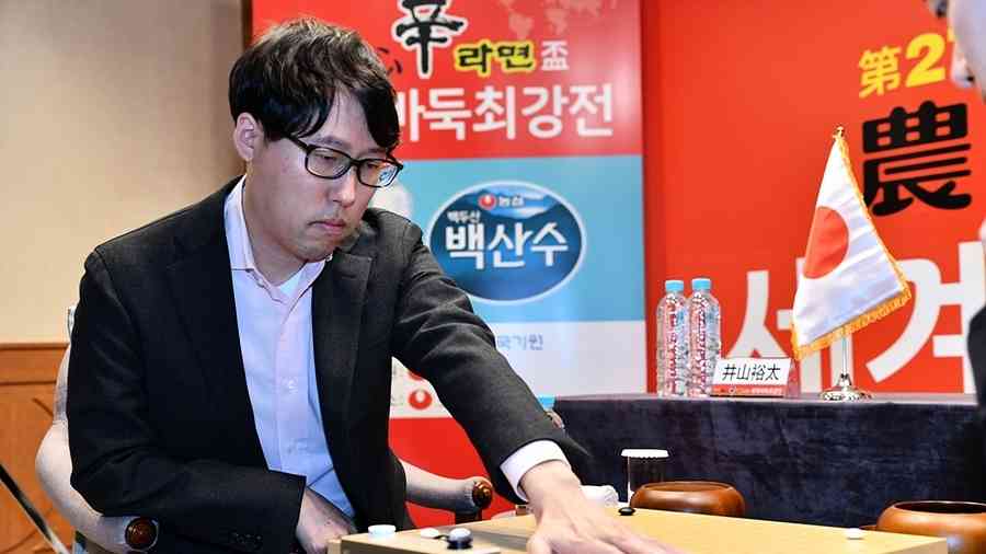 日本碁聖井山裕太寶刀不老 農心盃力擒楊楷文