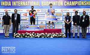 吳英倫首奪世巡賽冠軍