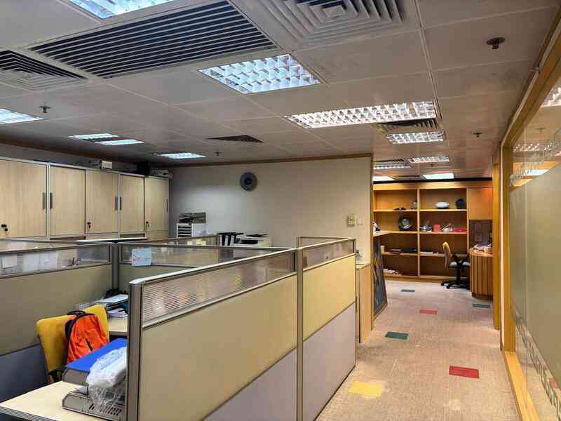 美聯：柴灣八號商業廣場工商單位放售及招租 意向呎價售2,900元