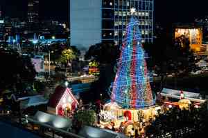 中環皇后像廣場「冬日小鎮」重開 活動收益捐有需要人士