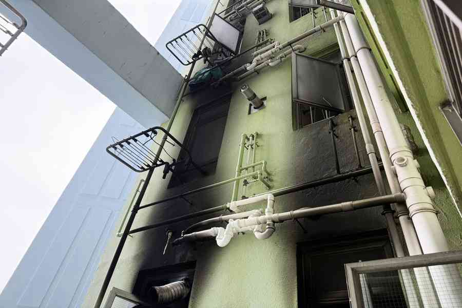 天澤邨火警男戶主燒傷列縱火處理 警指男戶主屬疑犯