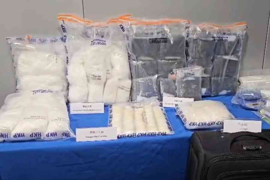 八鄉破毒品儲存倉涉千七萬冰毒可卡因 持行街紙非華裔男被捕