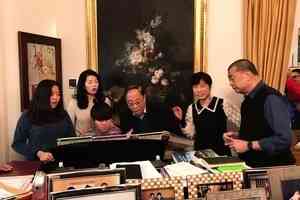 黎智英保釋期間過聖誕相片曝光