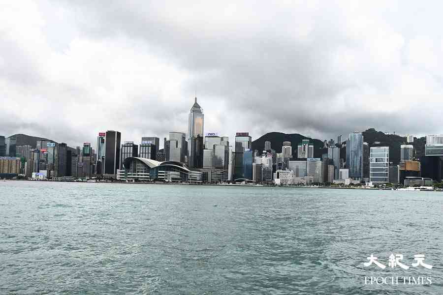 【回顧2025｜民生篇】皇后山邨食水現瀝青、大陸交流團爆腸胃炎、惡劣天氣頻繁破紀錄