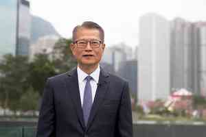 陳茂波料今年經濟增長3.2%