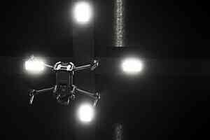 【每周財經解碼】標準無人機已很夠揪？還有更便宜、更恐怖的武器