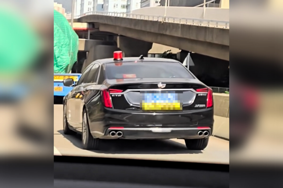 粵車南下｜網傳片指「FV」牌車疑違規裝閃燈