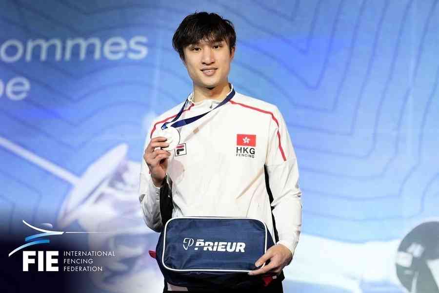 蔡俊彥巴黎站摘銀 男花世界盃連續兩站登頒獎台