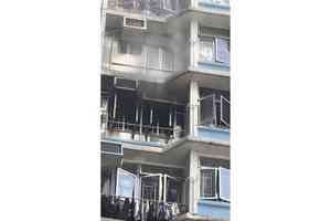 東熹苑逸熹閣單位冒煙 老翁獲救送院