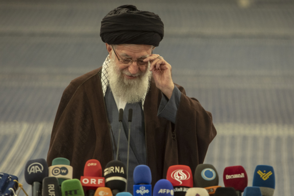 【時事軍事】夏洛山｜哈梅內伊政權這次真的危險了