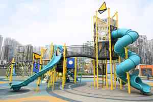 將軍澳南公園今起開放中央平台 可遠眺跨灣大橋全景