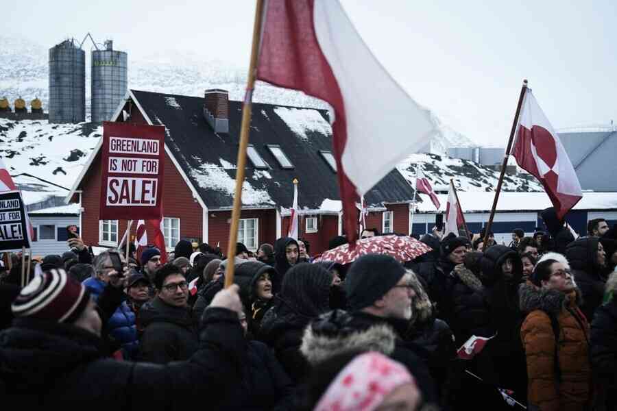 特朗普稱若無法達成收購格陵蘭協議 將向北約八國加徵關稅