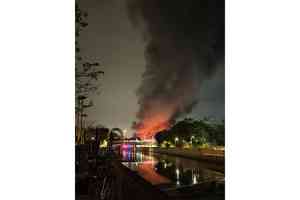 天水圍貨倉深夜火警 無人受傷