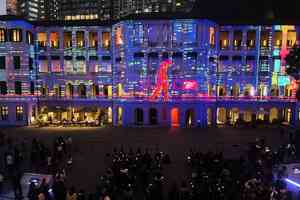 好去處|「綻放大館」回歸 五周年《流光幻夢》幻化霓虹夢境