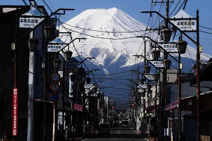 遊客太多居民受不了 日本網紅小鎮取消櫻花節