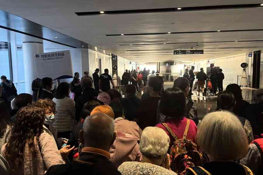 麗星郵輪「領航星號」疑故障取消行程 乘客苦候數句鐘方獲告知