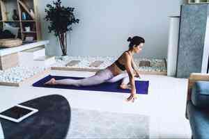 【健康養成記】睡前伸展:改善睡眠品質的關鍵秘訣