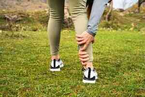 小腿痛當心血栓 中醫師教你簡單自測與保健方法