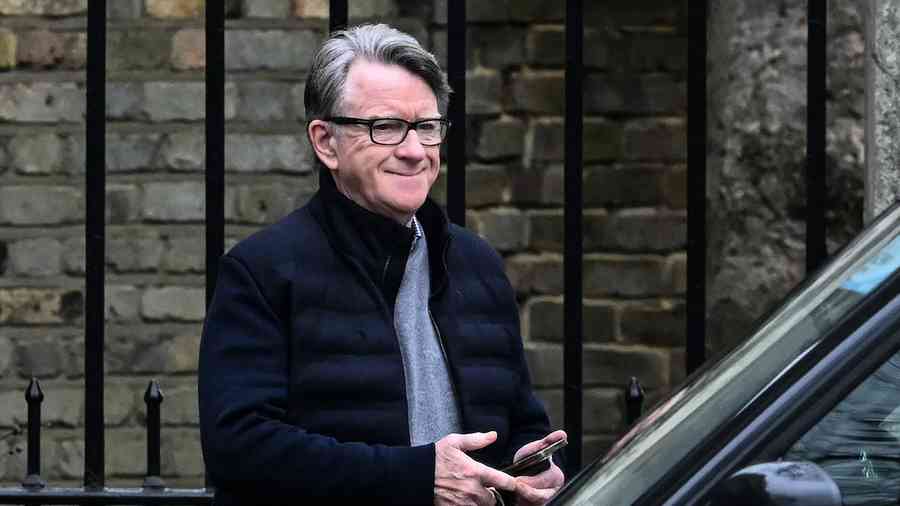 因愛潑斯坦案 前英國駐美大使被捕