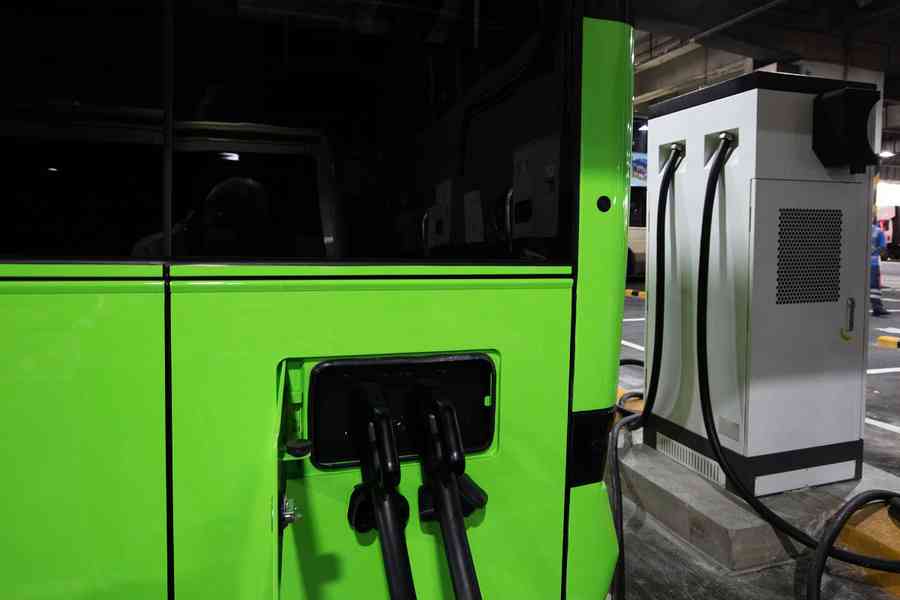 九巴擬年內開放4車廠供日間充電 會否申加價視財政等因素