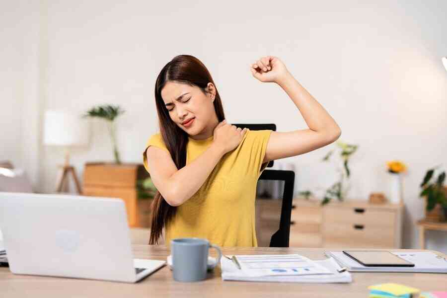 【健康養成記】五招自測 + 二步訓練 找回肩胛骨靈活度