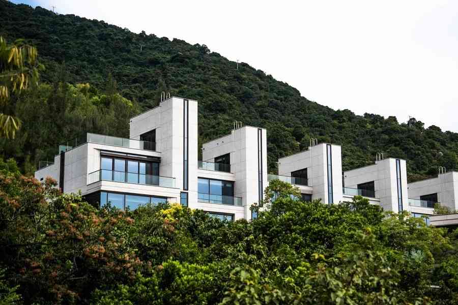 【新世紀特稿】豪宅先漲：香港樓市背後的資本外溢