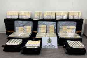 海關破跨境走私集團檢1,100萬支私煙 值4,900萬拘30人