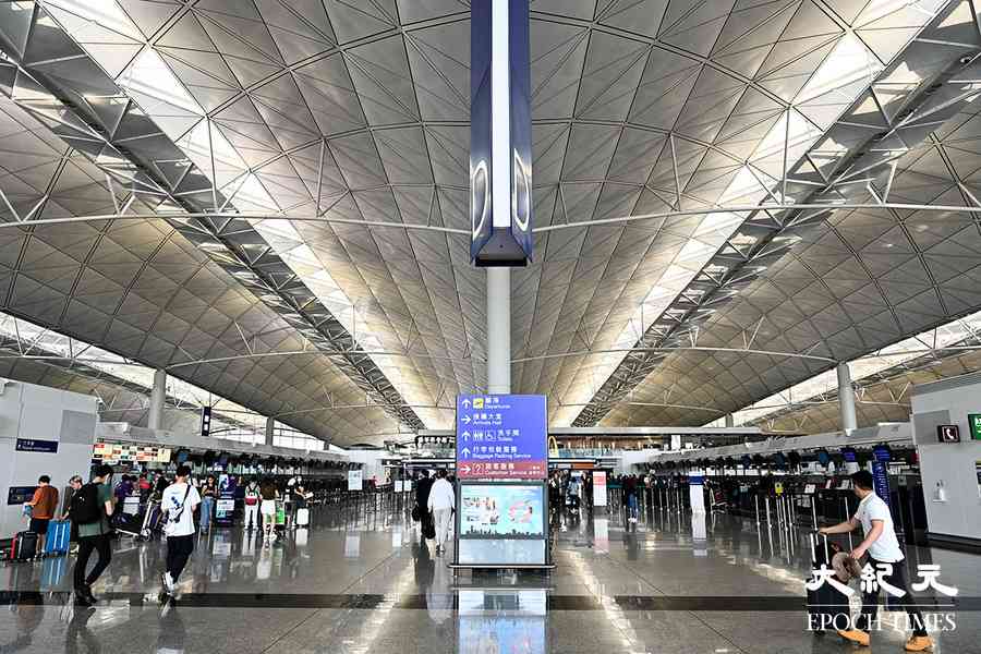 即日起限每人最多帶兩外置充電器上機