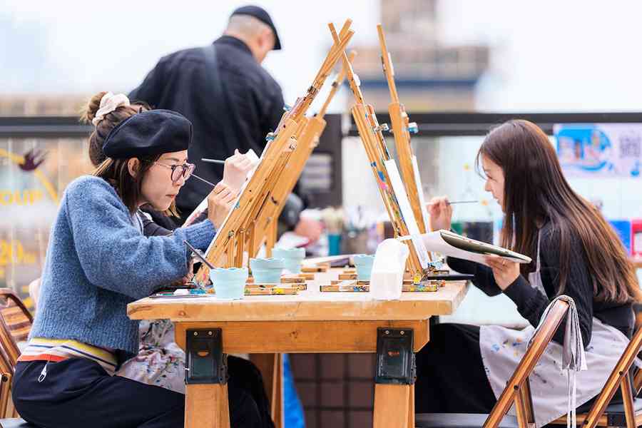 中港城4月18日舉行一日限定「Art Jamming Gathering」 與7米高MOLLY共度創作時光