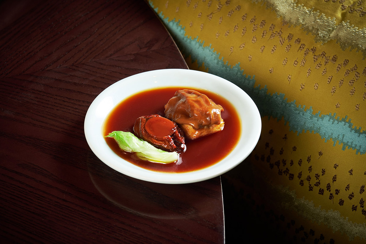 唐述帶來的「私房吉品乾鮑魚 • 化骨綿掌」。（公關提供）