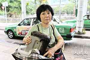 宏福苑｜災民首日返火場收拾 拾回婚戒金飾、文件等