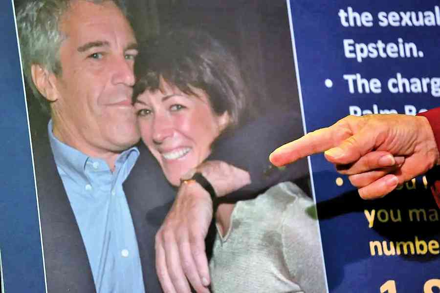 【零壹易悟】言卂隱士︱愛潑斯坦與數碼足跡