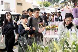 母親節餐飲業嘆市道經營困難 花墟花店稱銷情跌兩至三成