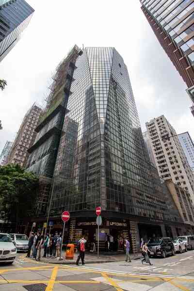 中原：灣仔豫港大廈中層全層放租售 意向售價2,850萬