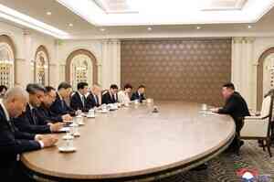 王滬寧訪朝 金正恩「羞辱」式會見惹議