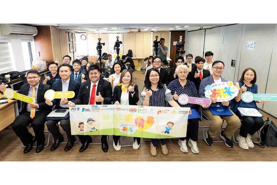 調查揭逾一成受訪學童曾自殘 近半指學業為主要壓力來源