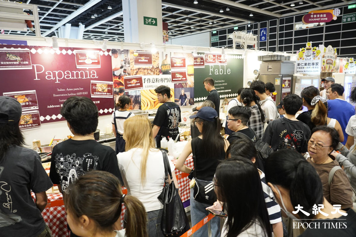 兩家分別位於灣仔的法國餐廳及銅鑼灣的意大利餐廳，聯手設立熟食檔位。（蔡文昕／大紀元）