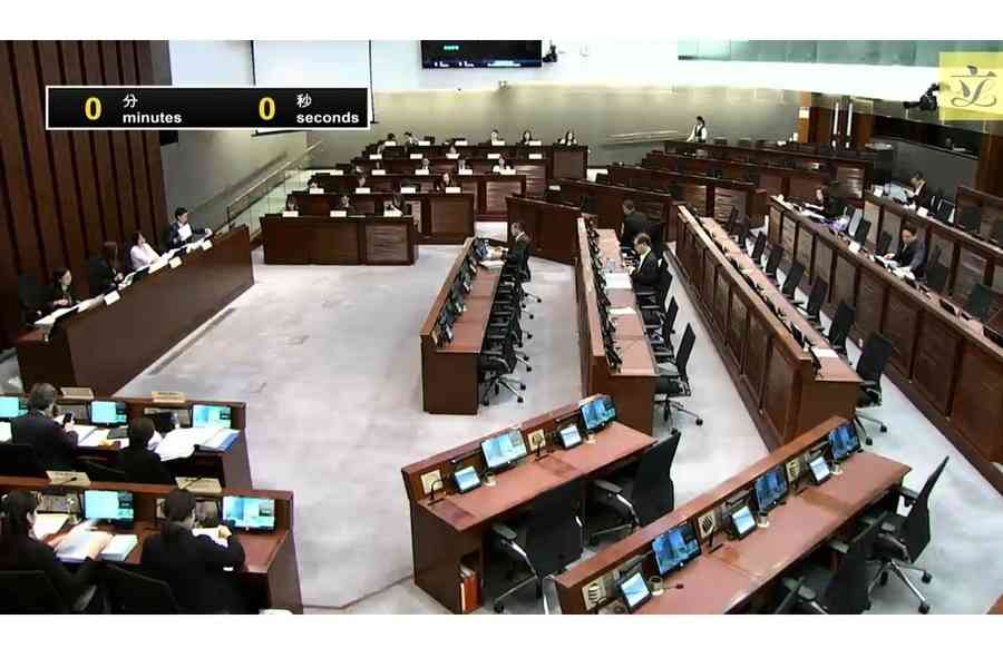 立會商廢英治過時字眼 38官員列席僅9議員加入