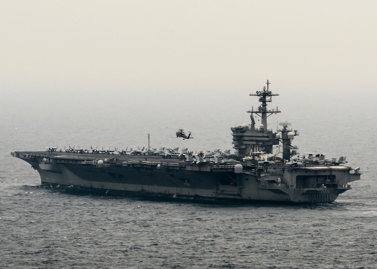 部署在朝鮮半島附近的美國卡爾文森號航母，攝於2017年5月12日。（卡爾文森號Facebook）